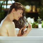 Moda Damska 2026: Między Cyfrową Utopią a Radykalnym Powrotem do Natury